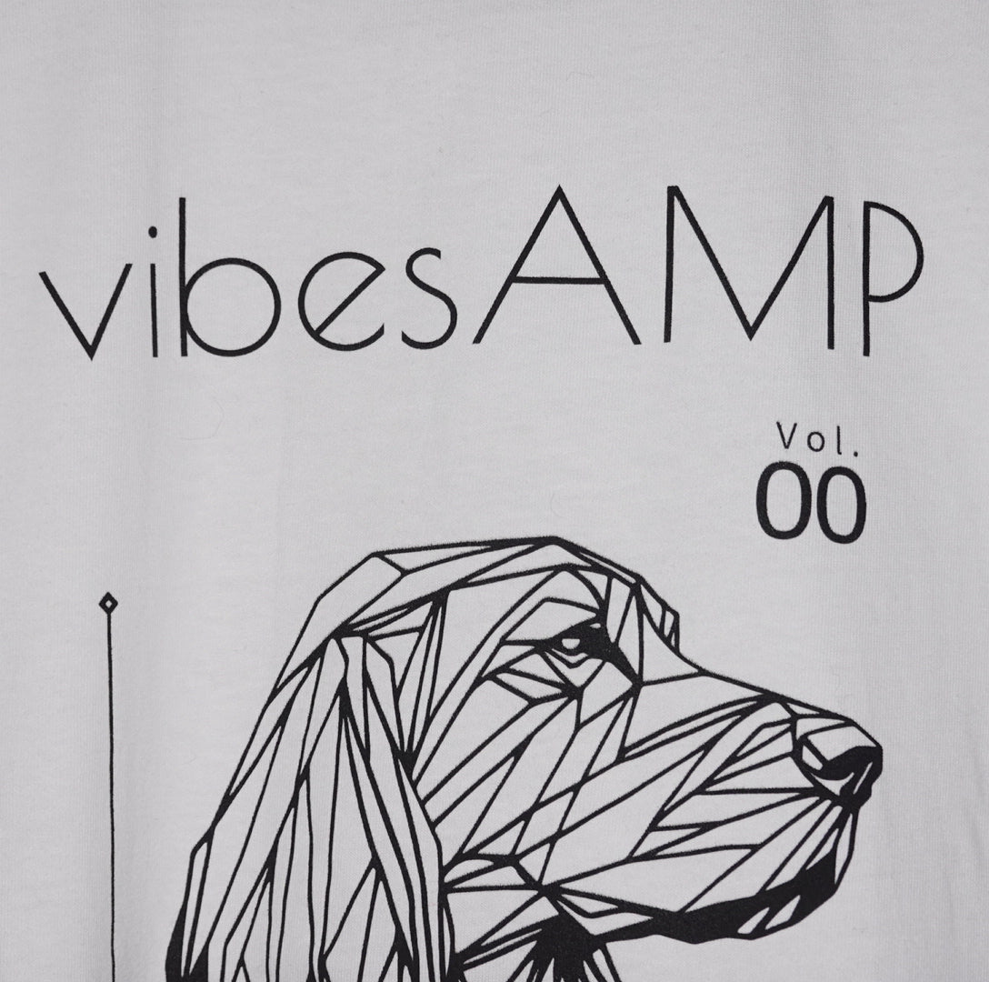 GRAPHIC T-SHIRT