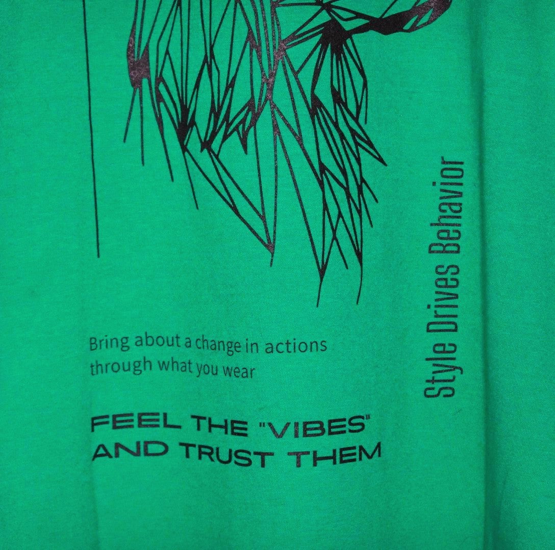 GRAPHIC T-SHIRT