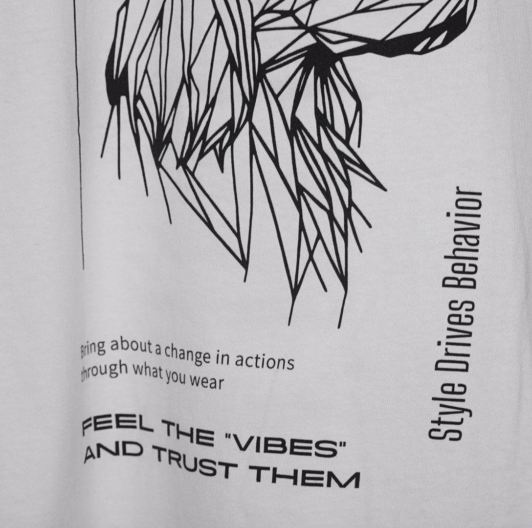 GRAPHIC T-SHIRT