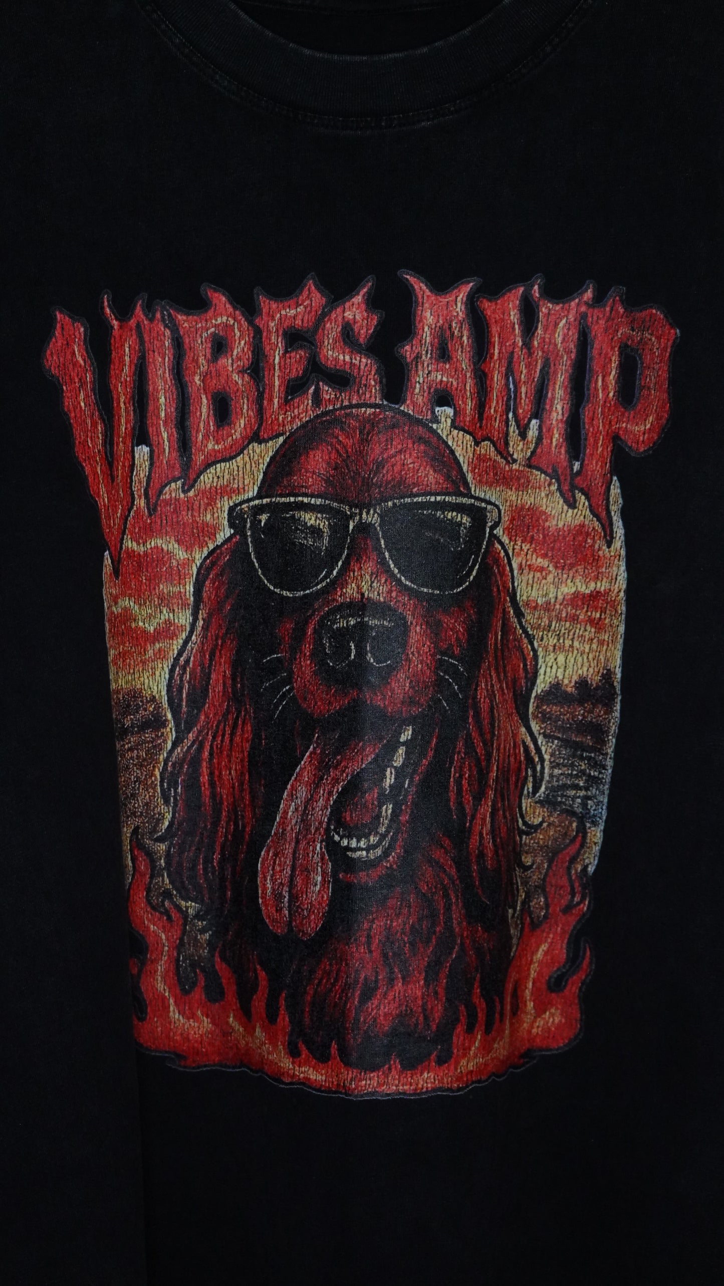 VINTAGE GRAPHIC T-SHIRT
