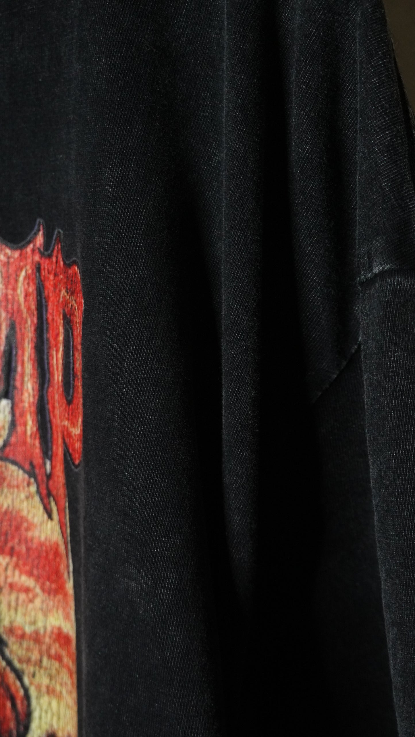VINTAGE GRAPHIC T-SHIRT